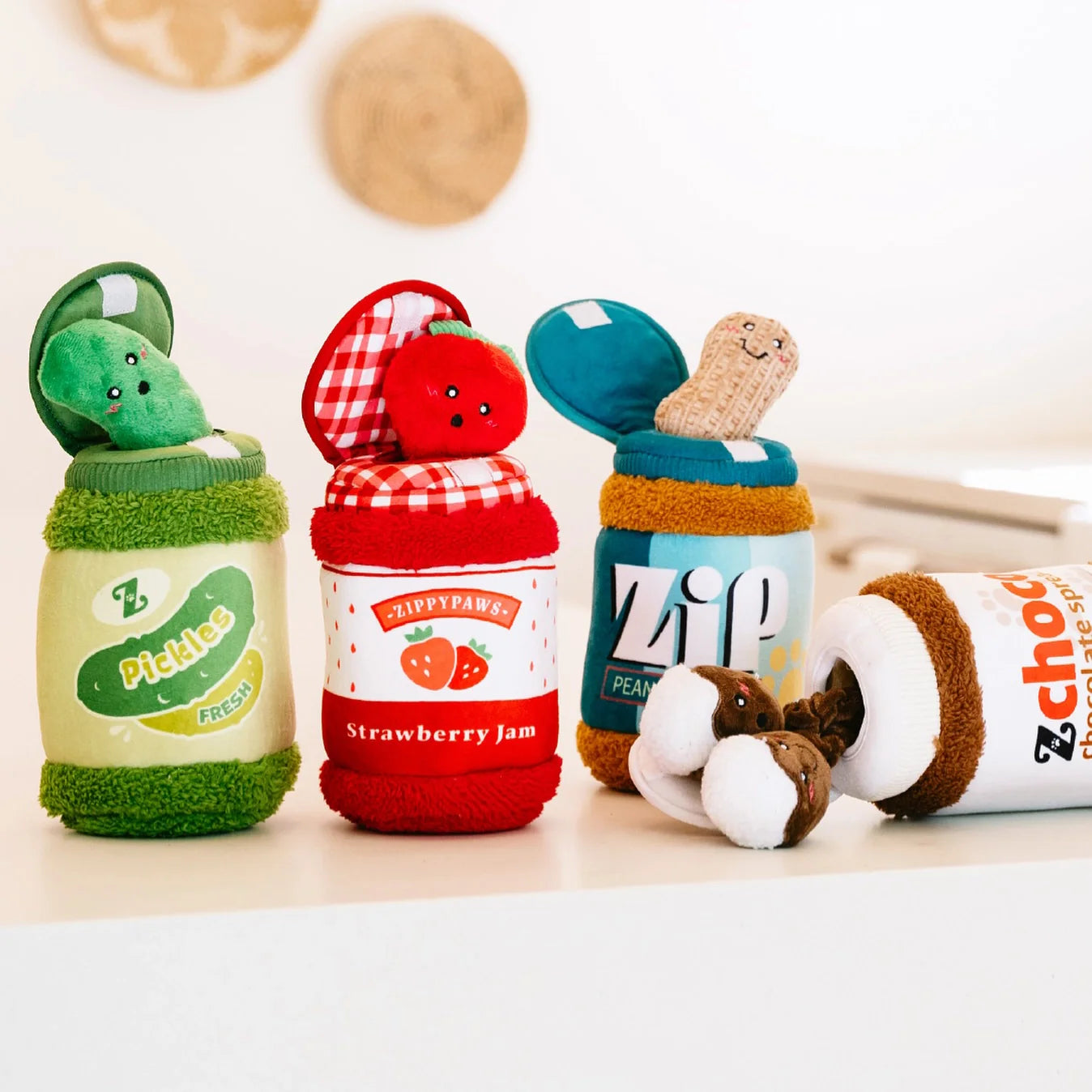 Bungee Burrow™ - Pickle Jar