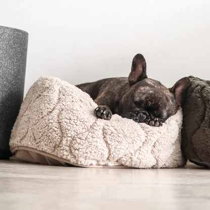 Taart Reversible Donut Bed