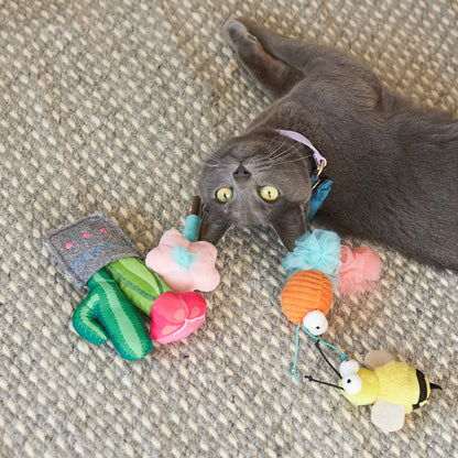 Garden Treats cat toy w/ silvervine